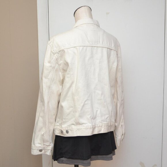 Levi's Women's Denim Ex Boyfriend Trucker Jacket in Beige BNWT XL - Picture 2 of 8